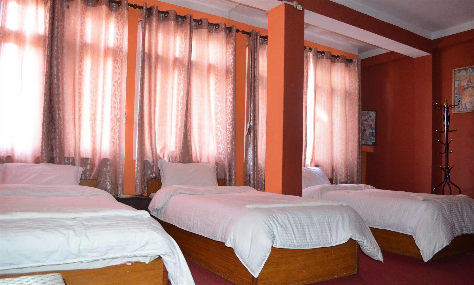 Hotel Silver Home Katmandu Dış mekan fotoğraf