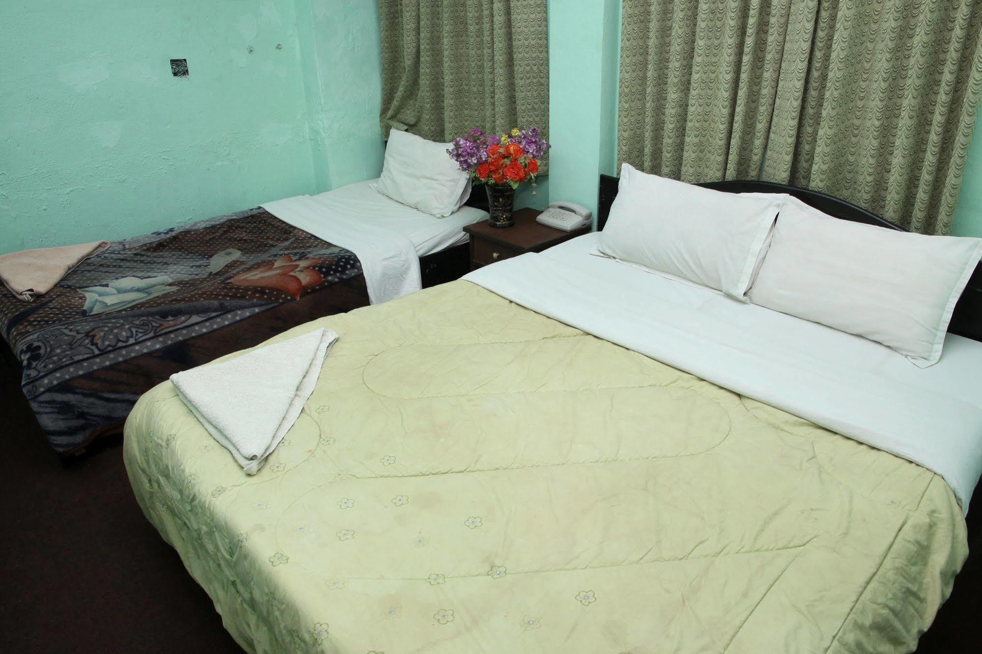 Hotel Silver Home Katmandu Dış mekan fotoğraf