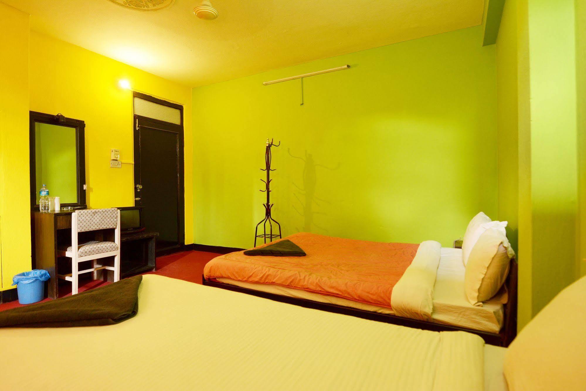 Hotel Silver Home Katmandu Dış mekan fotoğraf