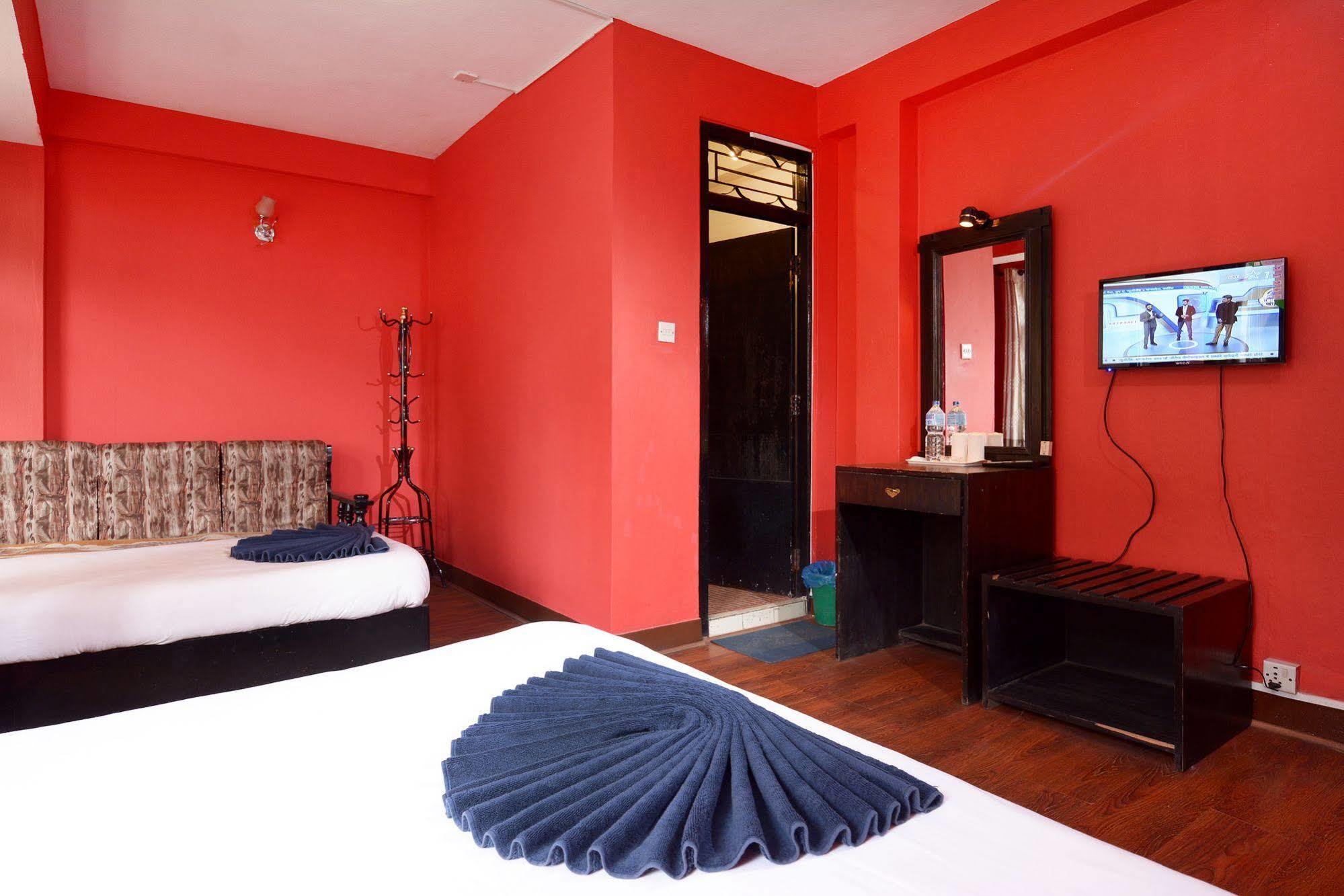 Hotel Silver Home Katmandu Dış mekan fotoğraf