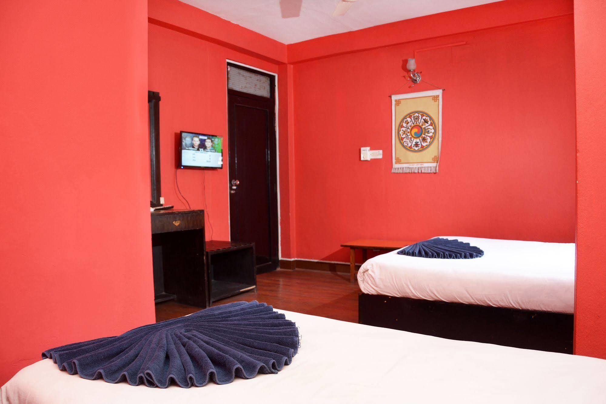 Hotel Silver Home Katmandu Dış mekan fotoğraf