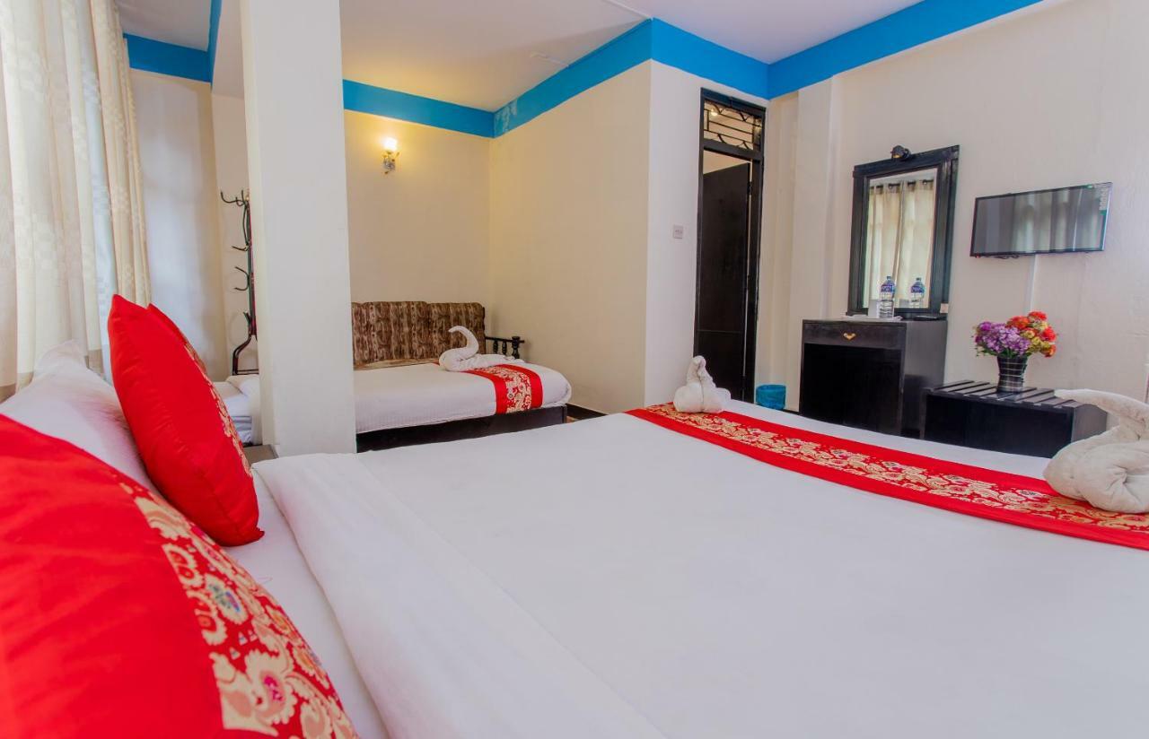 Hotel Silver Home Katmandu Dış mekan fotoğraf