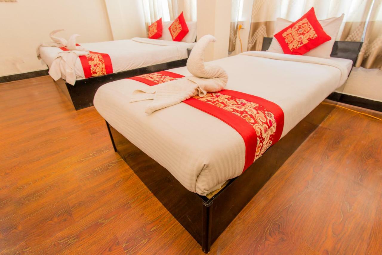 Hotel Silver Home Katmandu Dış mekan fotoğraf